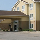 Estherville Hotel & Suites - Motels