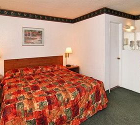 Rodeway Inn - Mammoth Lakes, CA