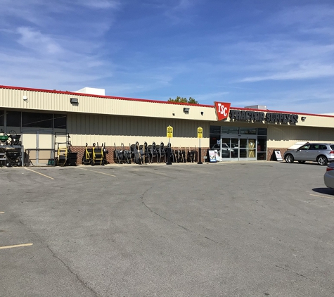 Tractor Supply Co - Fort Wayne, IN