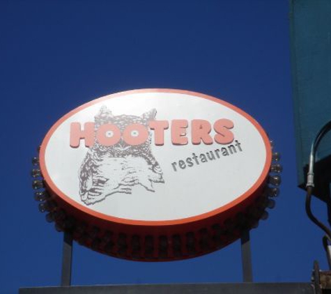 Hooters - Atlanta, GA