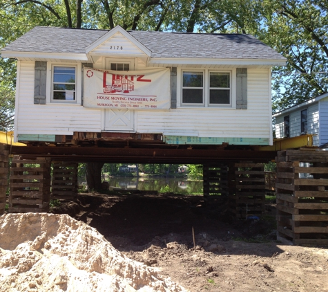 Deitz House Moving Engineers Inc - Muskegon, MI