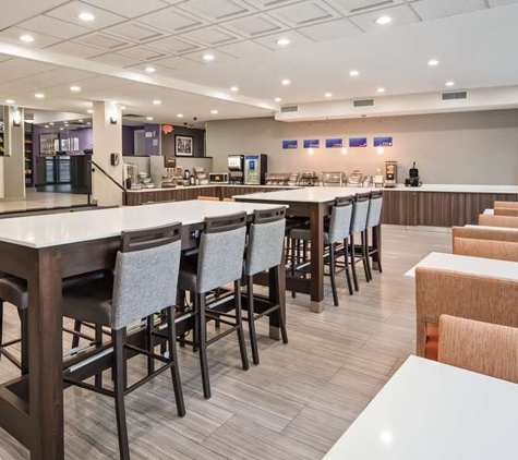 Best Western Paramus Hotel & Suites - Paramus, NJ