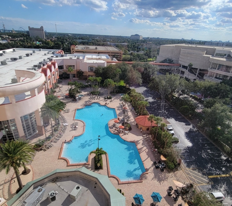 Rosen Centre Hotel - Orlando, FL. It's the Rosen Centre Hotel in Orlando for William Lewis of Vero Beach.