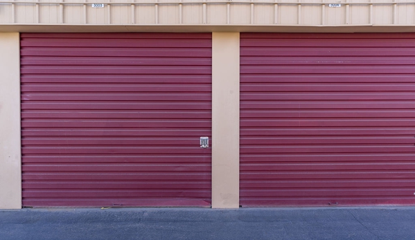 Safeguard Storage South - Madera, CA