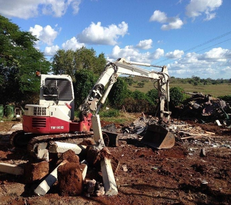 Hanlon Excavation and Demolition - Alloway, QLD. Site Leveling & Preparation for Building & Construction