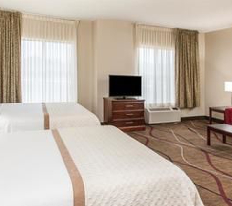 Hawthorn Suites by Wyndham Bloomington - Bloomington, IL