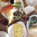 Rocca Cafe & Lounge - Restaurants