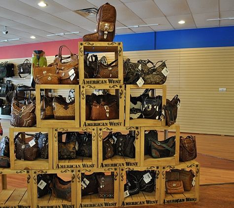 Hilason Tack & Equine Supplies - Stafford, TX