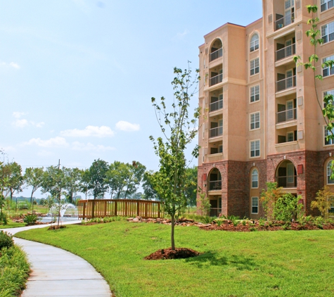 Southgate Towers  Apartments in Baton Rouge, LA - Baton Rouge, LA