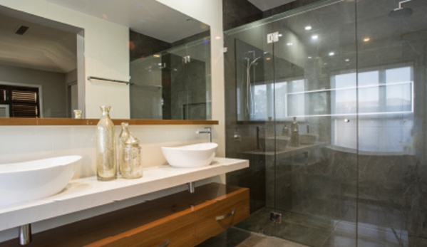 Bradnam's Windows & Doors - Emerald, QLD. 3-Panel Frameless Shower Screen