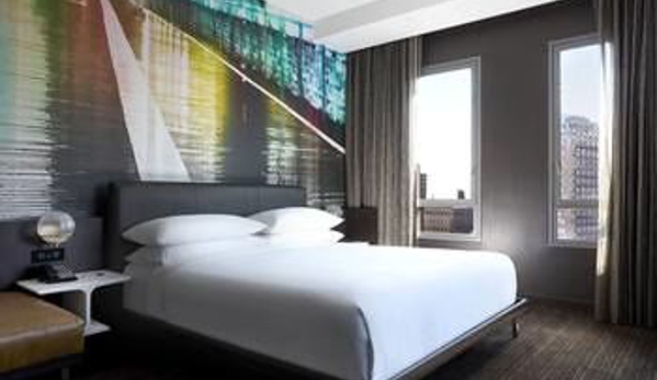 New York Marriott at the Brooklyn Bridge - Brooklyn, NY