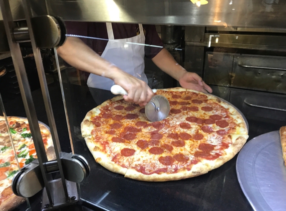 Mariella Pizza - New York, NY