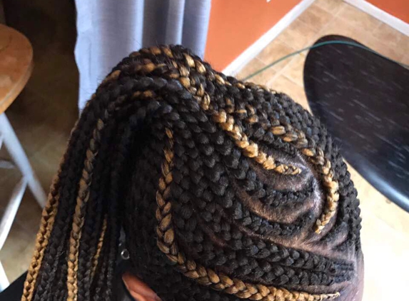 Khady's African Hair Braiding - Tuscaloosa, AL
