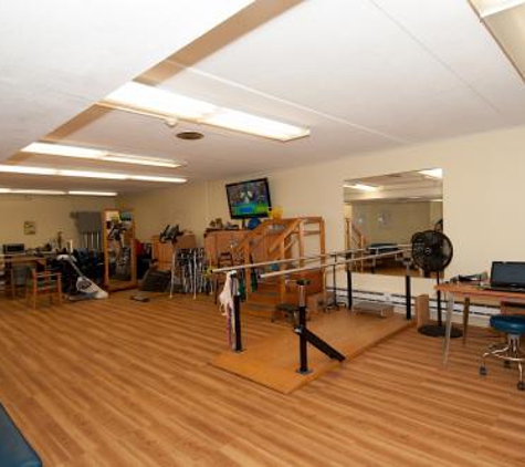 Silver Springs Care Center - Meriden, CT