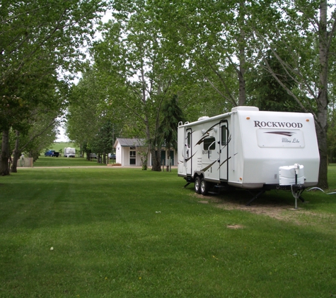 Camp S'more Campground - Long Prairie, MN