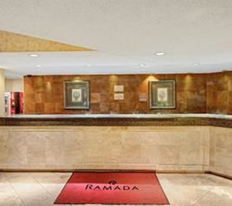 Ramada Inn - Mission, KS