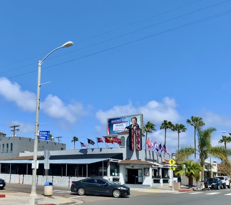 The Tavern at the Beach - San Diego, CA. March 20, 2022