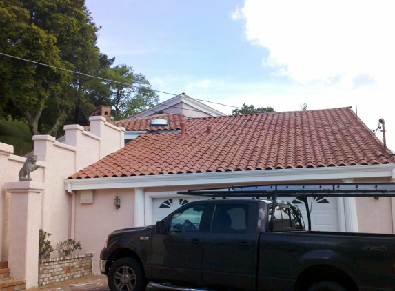 Delta Roofing