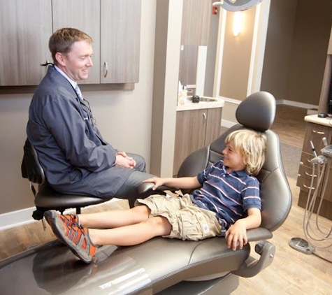 Dentist Naperville - Living Well Dental Group - Naperville, IL