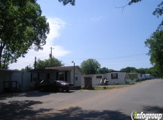 Fairway Mobile Home Park - Smyrna, TN