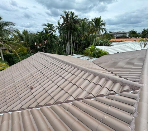 Navarro Roofing - Miami, FL