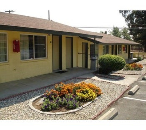 Lakeview Inn - Lucerne, CA