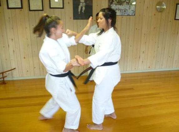 Goju-Ryu Karate Shushin Kai - Westmeadows, VIC