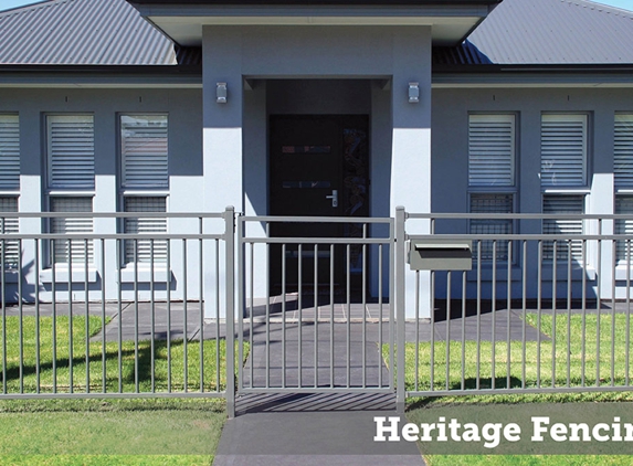 Stratco. Heritage Fencing