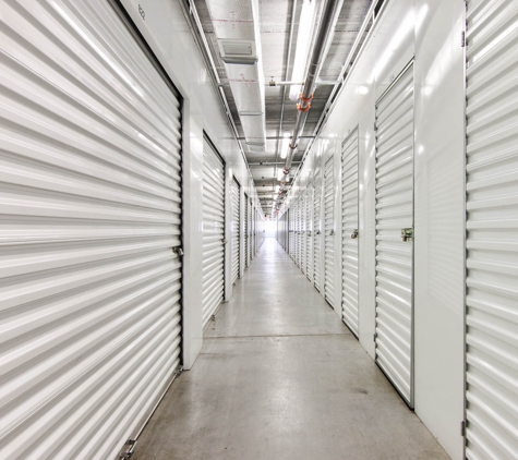US Storage Centers - Hialeah, FL