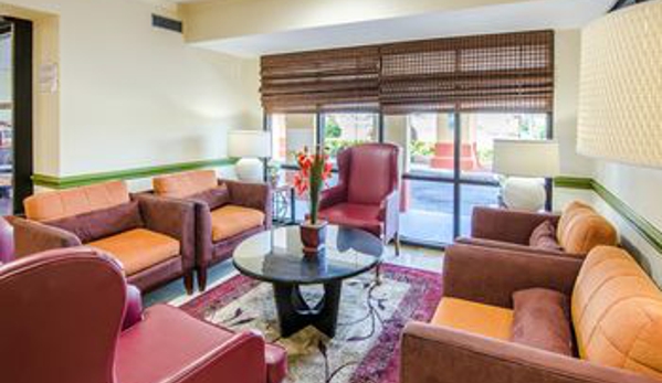 Quality Inn Tanglewood - Roanoke, VA