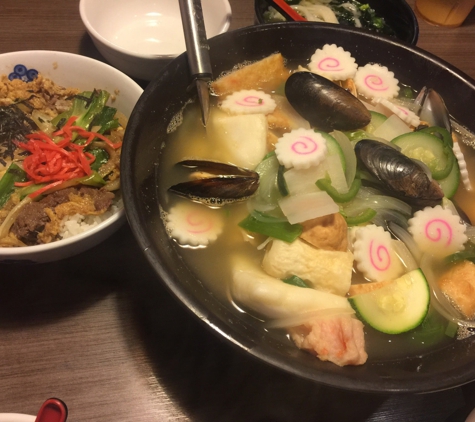 Tomo Korean & Japanese Cuisine - Troy, MI