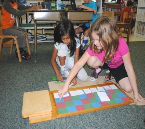 Montessori World School - Orlando, FL