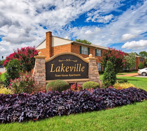 Lakeville Townhome Apartments - Virginia Beach, VA