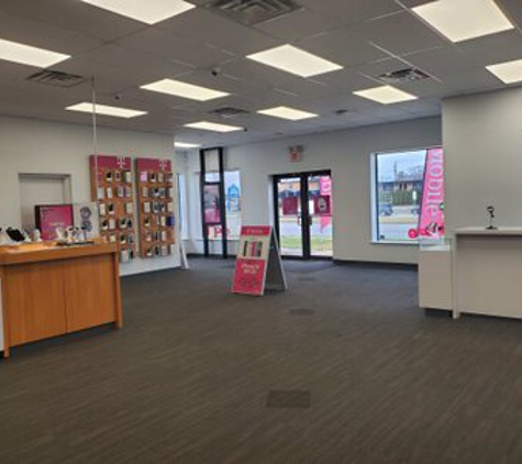 Metro by T-Mobile - Redford, MI