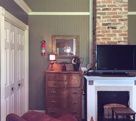 The Guest Room - Abbeville, LA