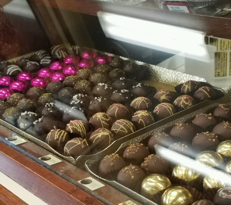 Snooks Candies - Folsom, CA