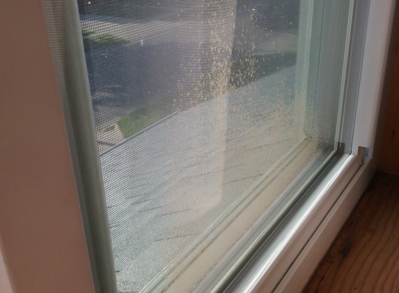 Paramount Home Improvement - Flint, MI. Another window in need of warranty that Tom Panek refuses to do.