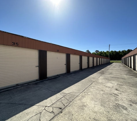 Geiger Self Storage - Jacksonville, NC. Roll-up doors on outside units