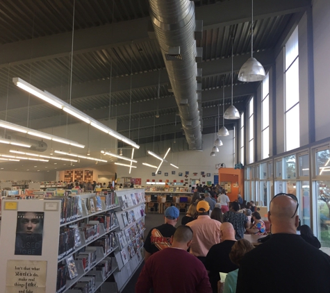 Guerra Branch Library - San Antonio, TX