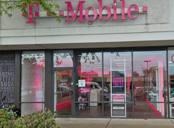 T-Mobile - Chicago, IL