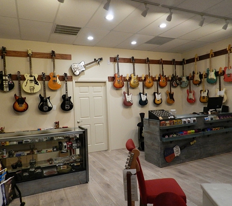 Infinity Guitars - Houston, TX