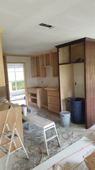 Randy Johnson Painting And Drywall - West Monroe, LA. cabinets before
