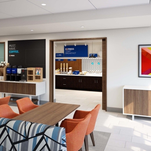 Holiday Inn Express & Suites Bronx - Nyc, an IHG Hotel - Bronx, NY