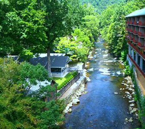 Baymont Inn & Suites - Gatlinburg, TN