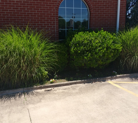 Thunder Lawn Service LLC - Oklahoma City, OK