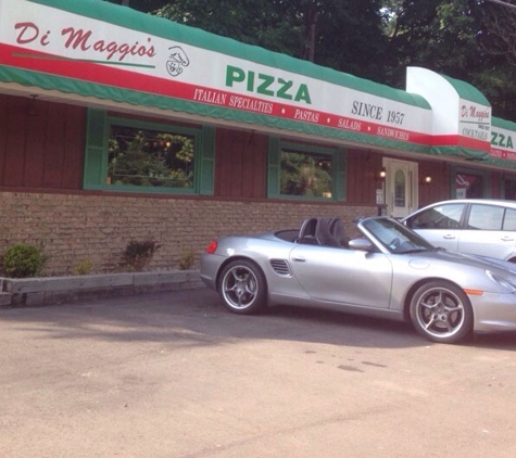 DiMaggio's Pizza & Burgers - Coloma, MI