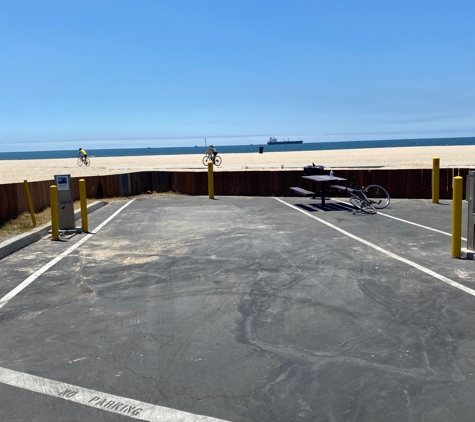 Dockweiler RV Park - Playa Del Rey, CA