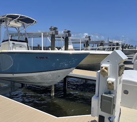 Hurricane Boat Lifts - Stuart, FL