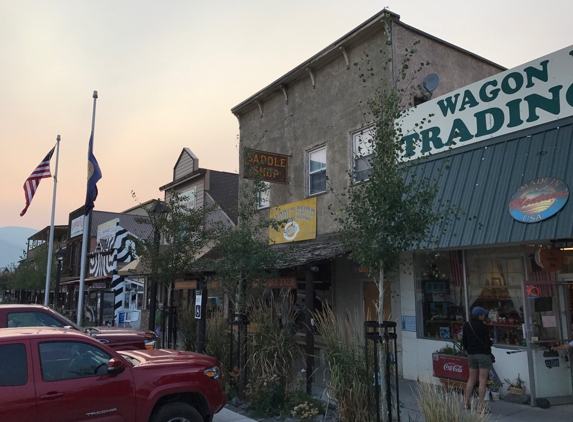 Wagon Wheel Trading Post - Gardiner, MT