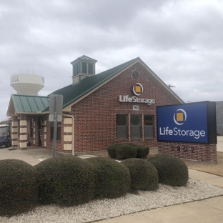 Life Storage - Watauga, TX